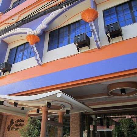 Golden Stallion Suites Cagayán de Oro Exterior foto