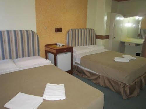 Golden Stallion Suites Cagayán de Oro Exterior foto