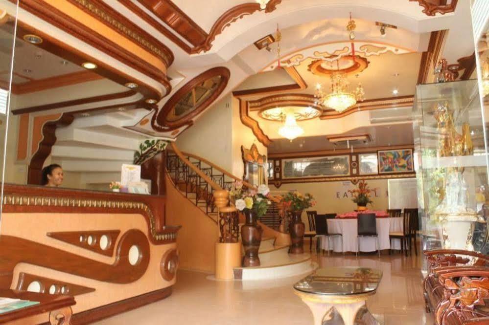Golden Stallion Suites Cagayán de Oro Exterior foto